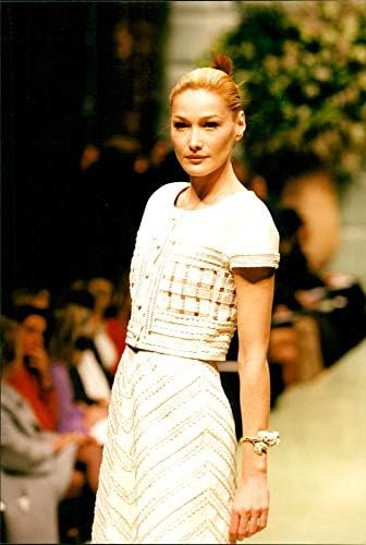 Гроздобер фотографија на модната ревија, Haute Couture Spring-Summer 1996.